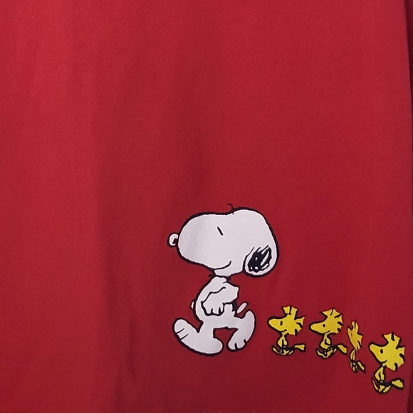 🥳HP🥳 Peanuts Junior Medium Red Long Sleeved Shirt Featuring Peanuts Gan - Picture 7 of 8